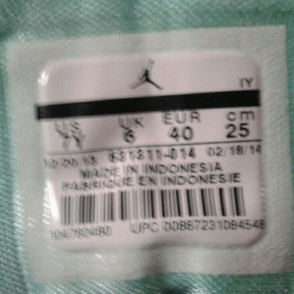 Jordan Carmelo basketball sneakers - Picture 4 of 7